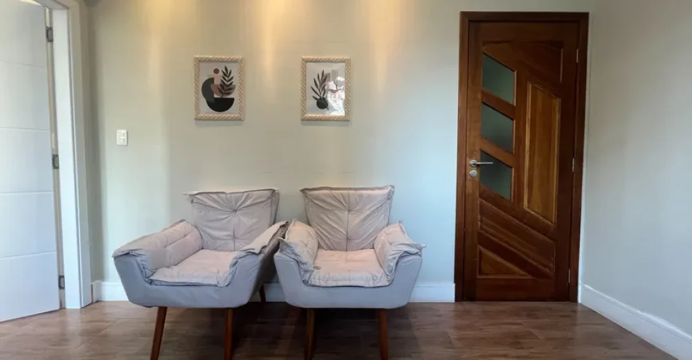sala-comercial-com-2-quartos-a-venda-31m-no-centro-curitiba-1