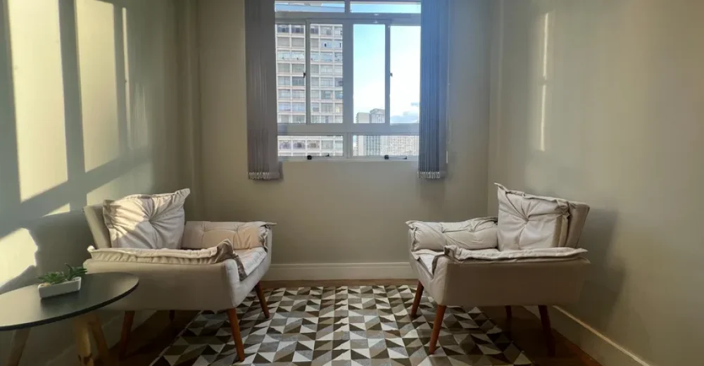 sala-comercial-com-2-quartos-a-venda-31m-no-centro-curitiba-4