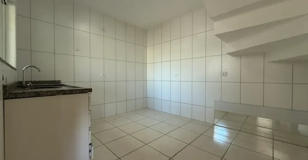 sobrado-com-3-quartos-a-venda-94m-no-pinheirinho-curitiba-11